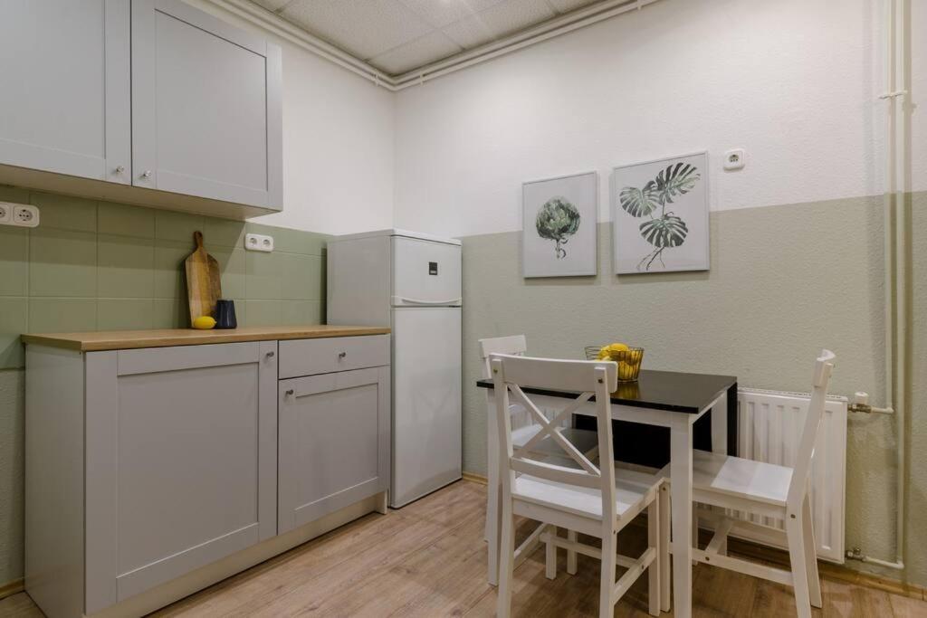 De Lux Studio Apartment In Historical Quarters Budapest Exterior photo
